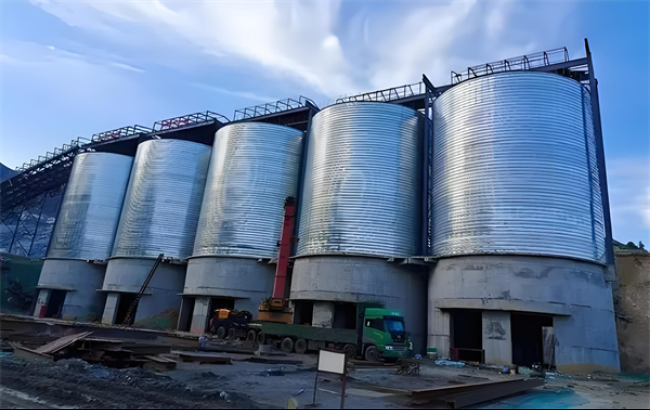 阿拉善螺旋卷板仓施工现场